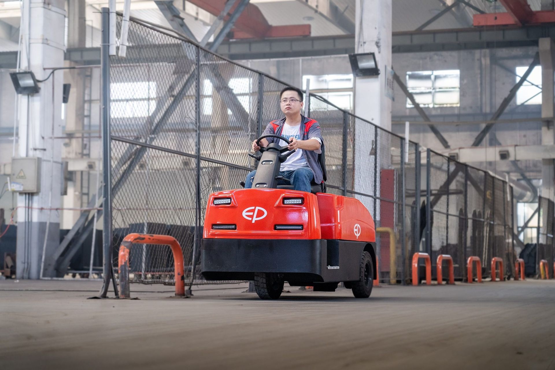 Tow Tractor
